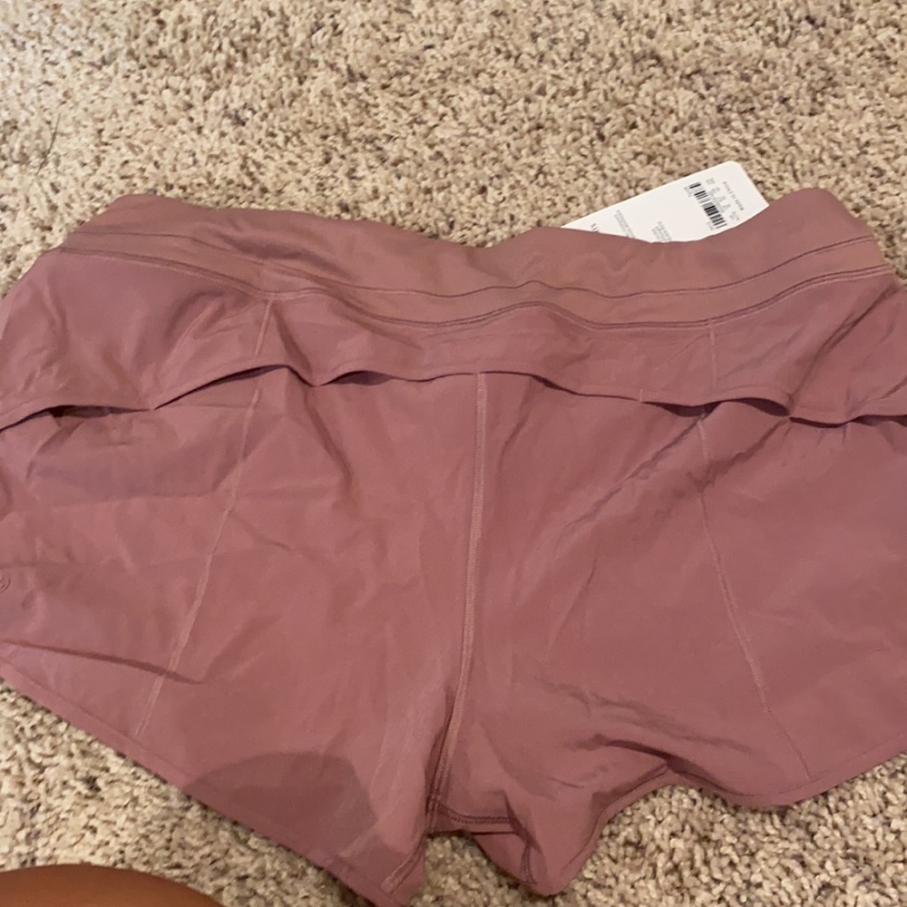 NWT short athletic shorts - Picture 4 of 7